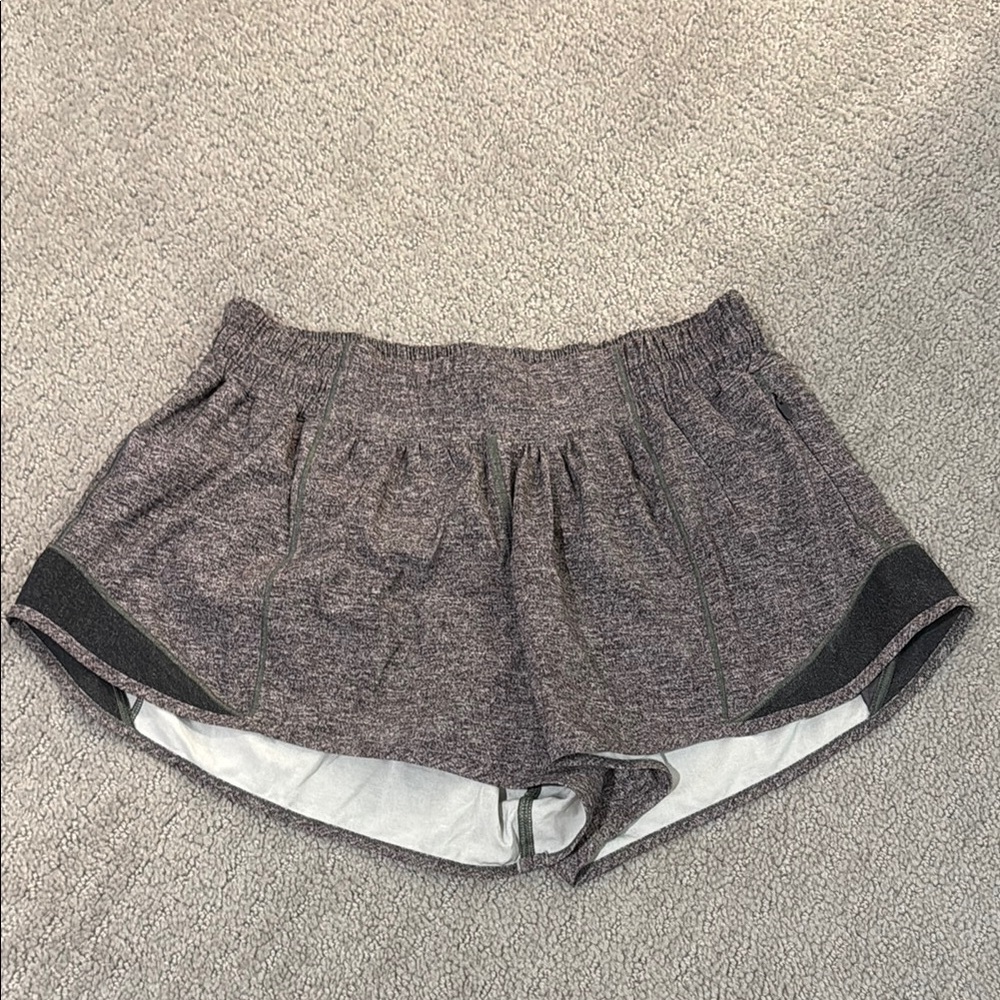 Hotty Hot High-Rise Lined Short 2.5" Heather Lux Multi Black/Heathered Black